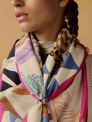 エルメス スカーフリング Sangle scarf ring | Hermès USA